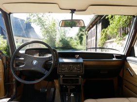 BMW E12 520