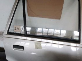 Opel Kadett E Stufenheck Tür hinten rechts Rembrandt Silber met