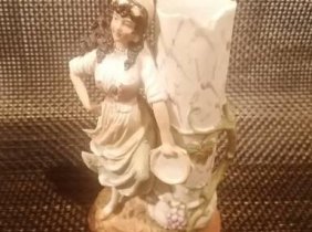 Antike Figur / Porzellan Vase 