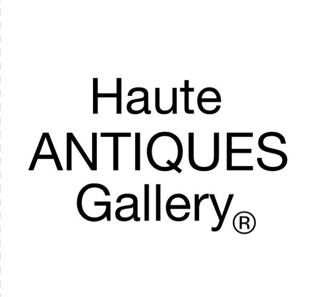 24 dealers together for 2500 m² of antiques design. Finest furniture, paintings, lighting, objects collectibles.